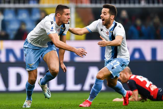 斯图加特前锋翁达夫训练中肌肉拉伤，将伤缺数周