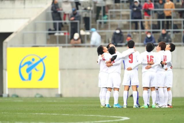 杨瀚森17+12青岛胜山东 范子铭24分首钢负山西