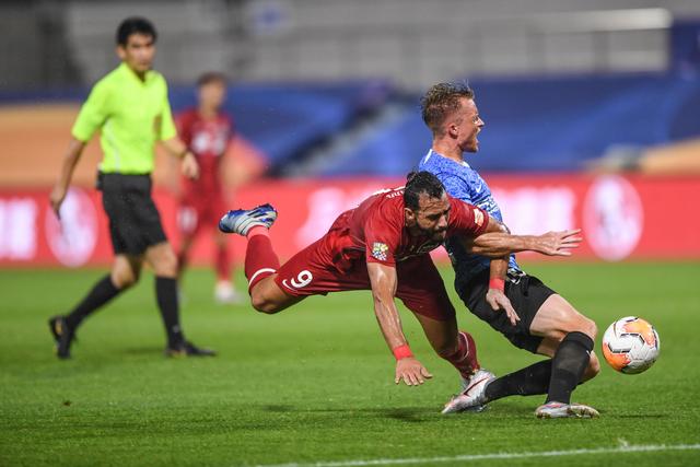 詹姆斯末节超神单节19分 湖人逆天翻盘胜快船